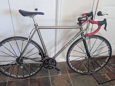 56 cm Seven Cycles Titanium road bike