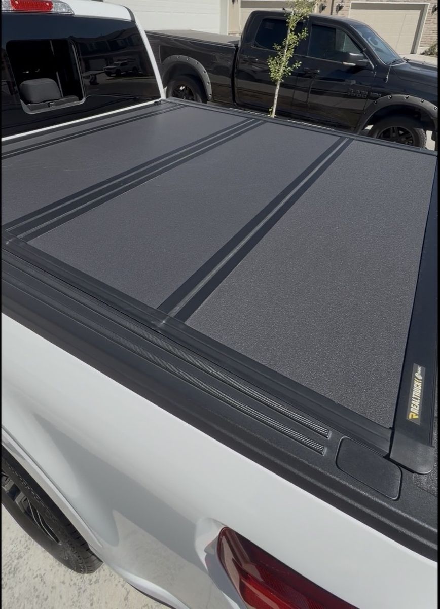 REALTruck BAK Hard Folding Truck Bed Tonneau Cover