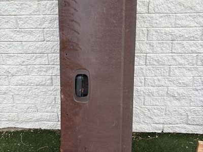 Used Truck Tailgate with Rust and Handle 2004 Chevy Silverado