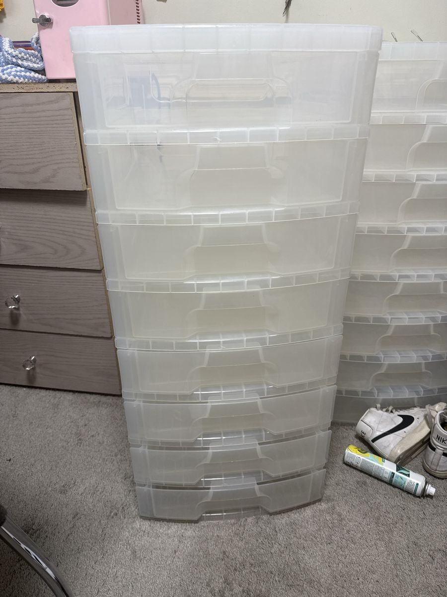 2 8-drawer storage bins