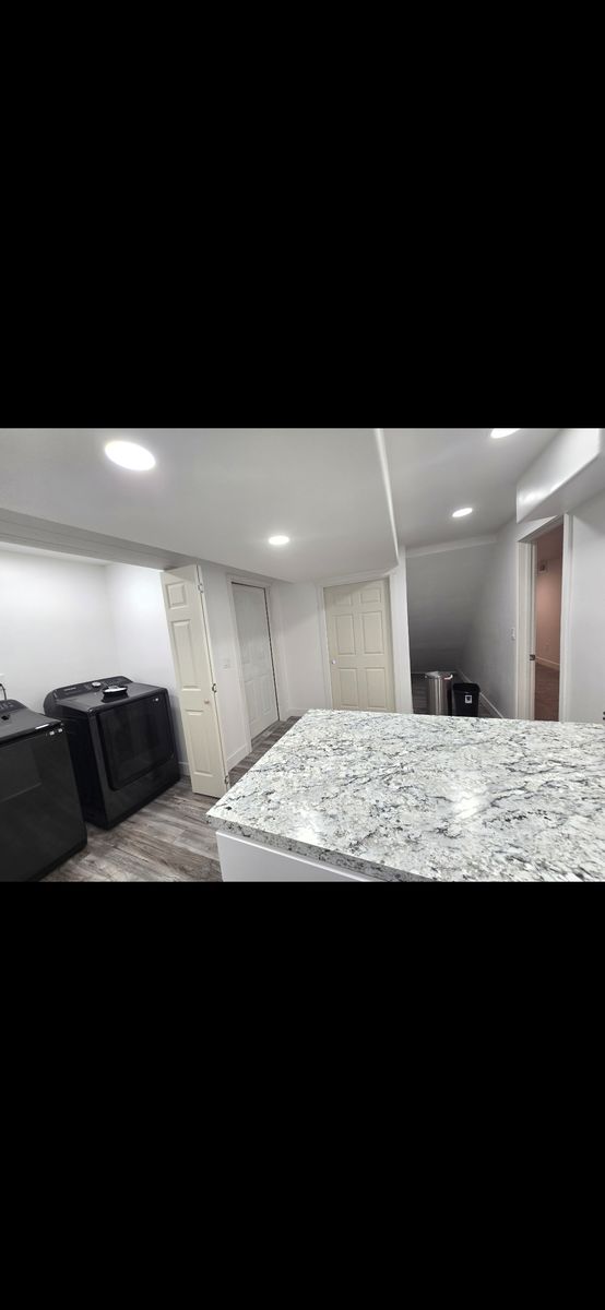 Main image 8