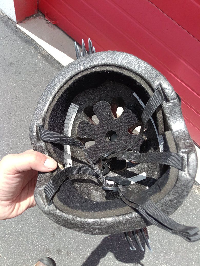 Main image 3