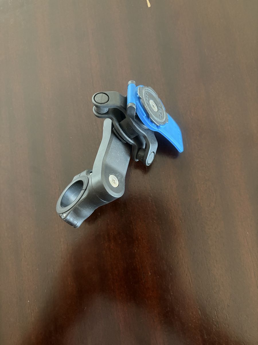 Quad Lock Out-Front Handlebar Mount - Black/Blue