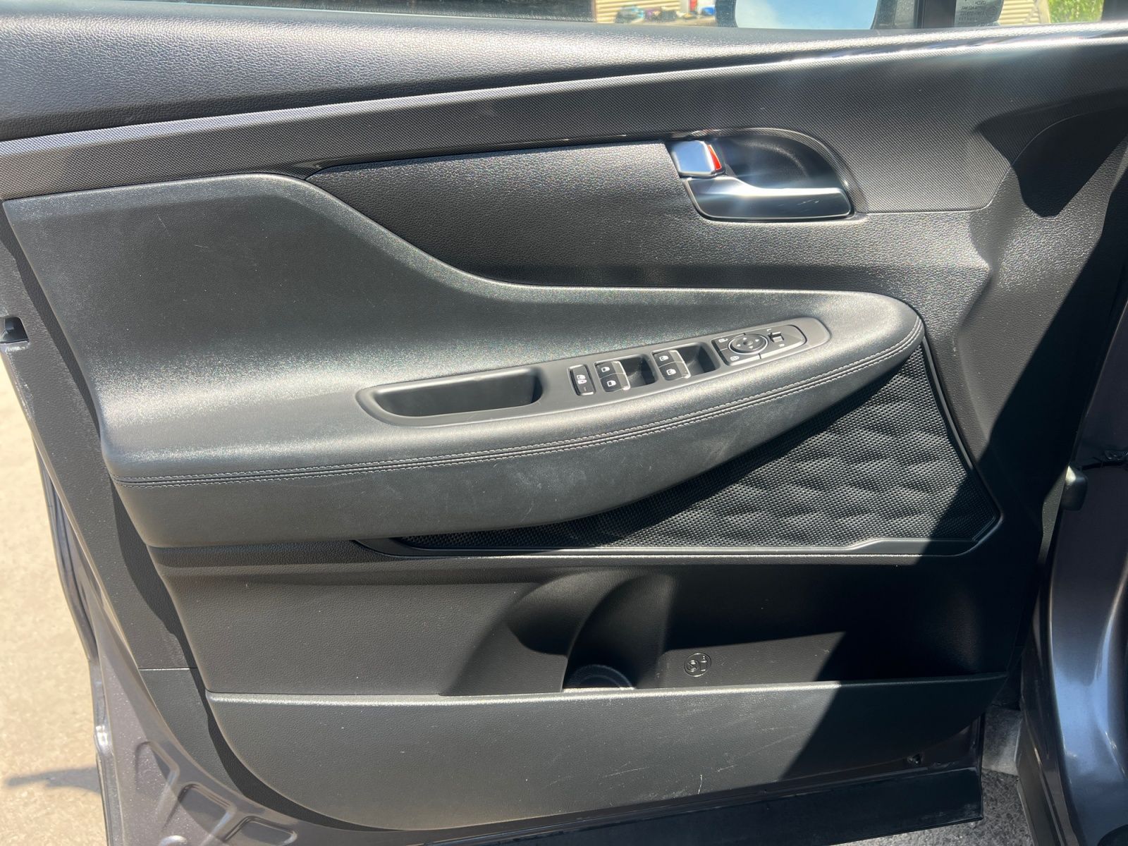 Main image 19