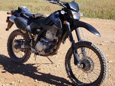 Kawasaki KLX 300 Dual Sport Motorcycle 2023 - Camo / Black 650 miles new battery. excellent condition.