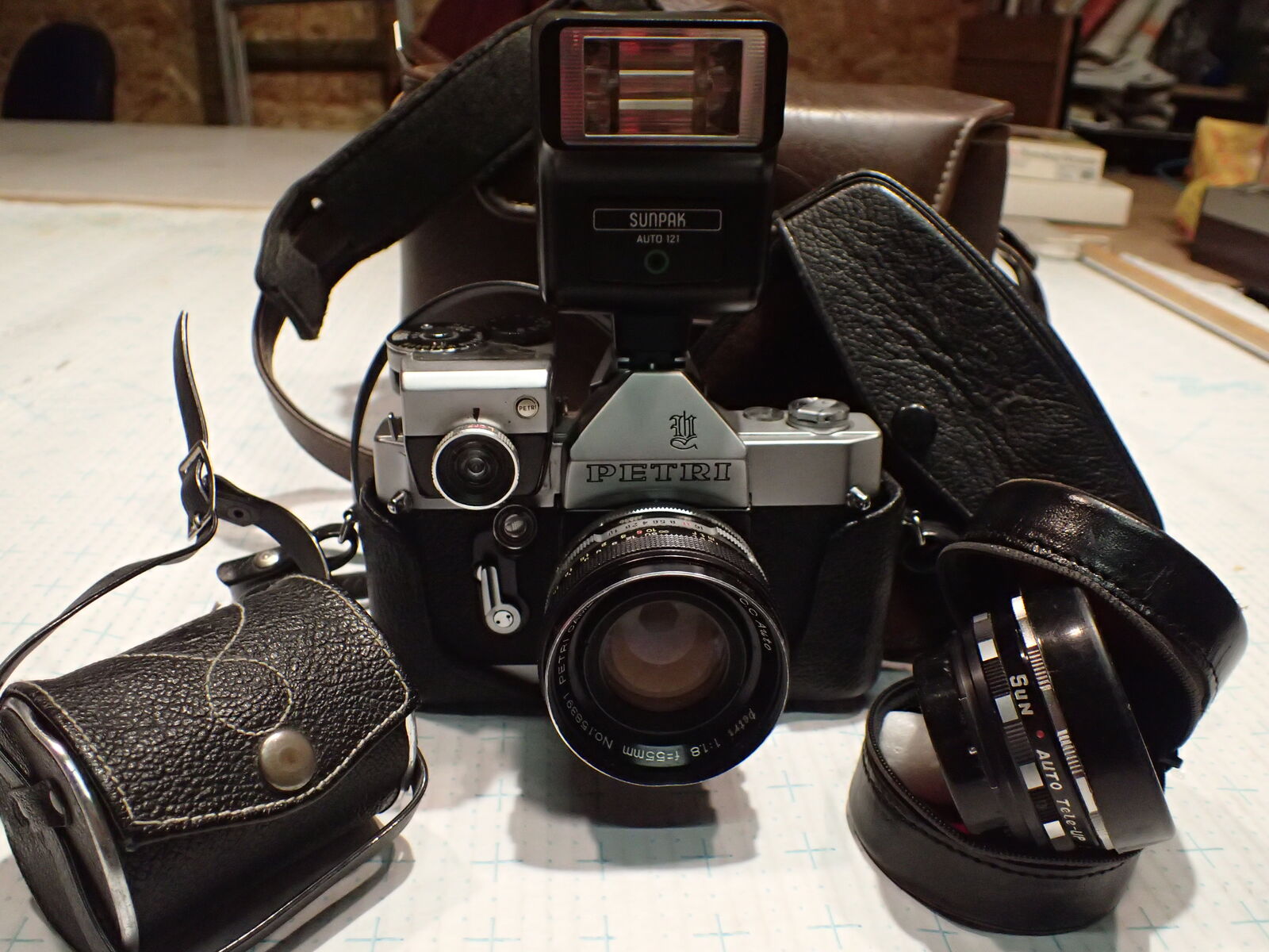 Petri 35mm Camera V VI (V6) + Cd S Meter, Sun Auto Tele-UP, Autoflash & Adapter