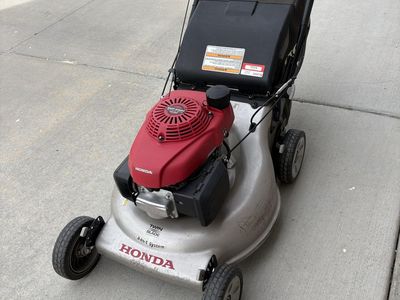 HONDA HRR216 ( WORKS EXCELLENT )