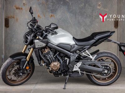 2025 Honda CB650R E-Clutch