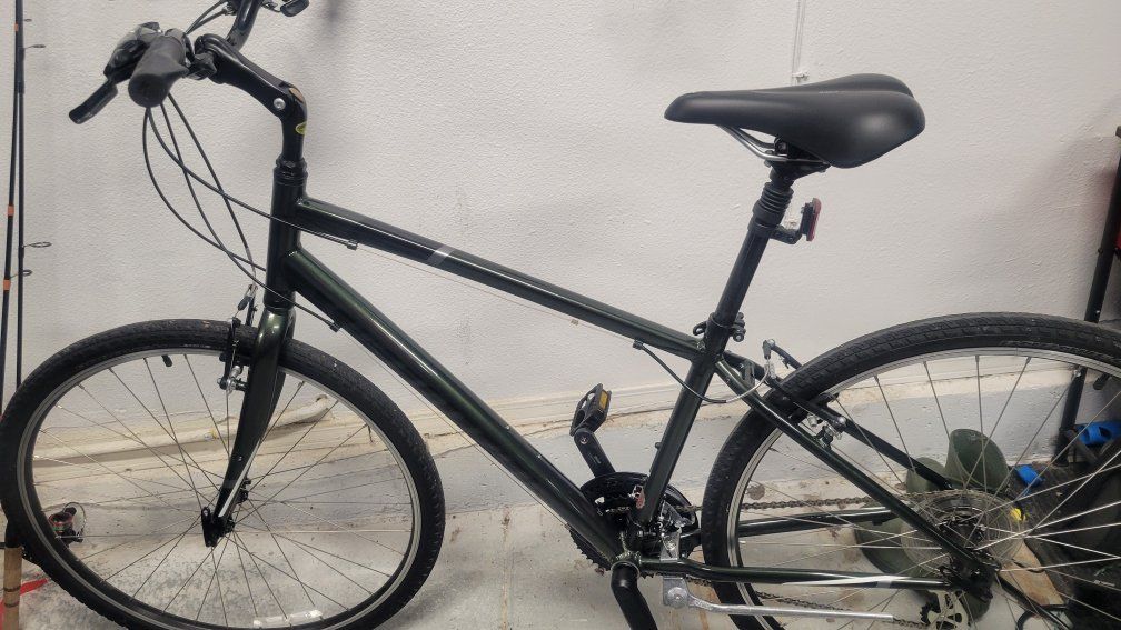 Specialized Sirrus Sport Hybrid Bike