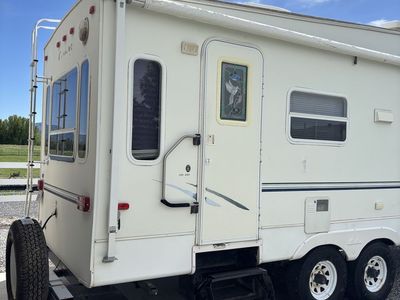 2002 Keystone Cougar 5th Wheel RV