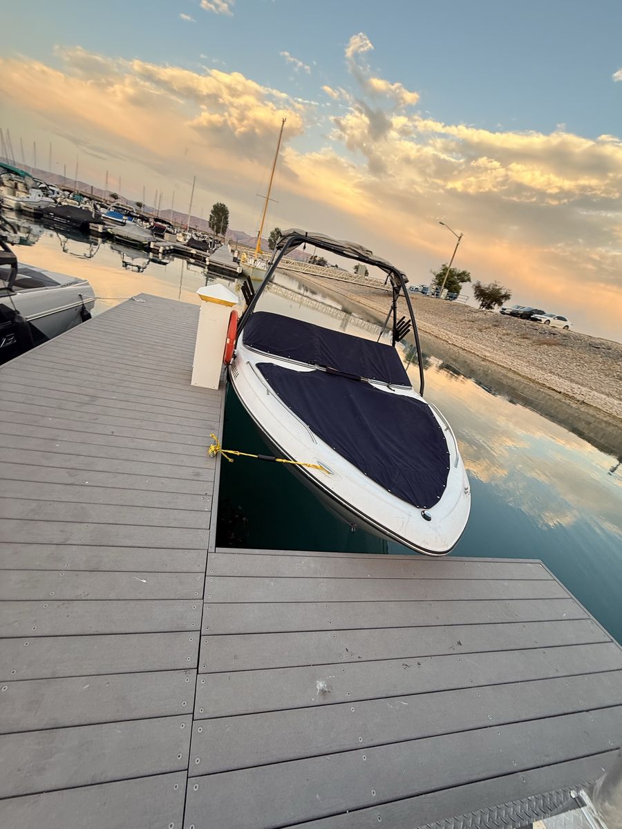 2001 Four Winns Horizon 230 | 583 Hrs | Volvo Penta 7.4L | Ready for the Water