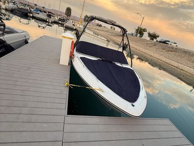 2001 Four Winns Horizon 230 | 583 Hrs | Volvo Penta 7.4L | Ready for the Water