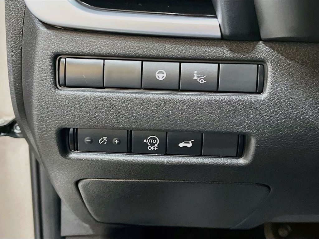 Main image 10