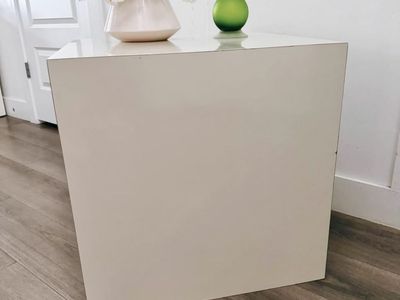 Vintage Mid Century Ivory Laminate Cube Conversation Table, Coffee Table or Side/End Table