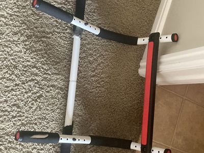 Pull Up Bar