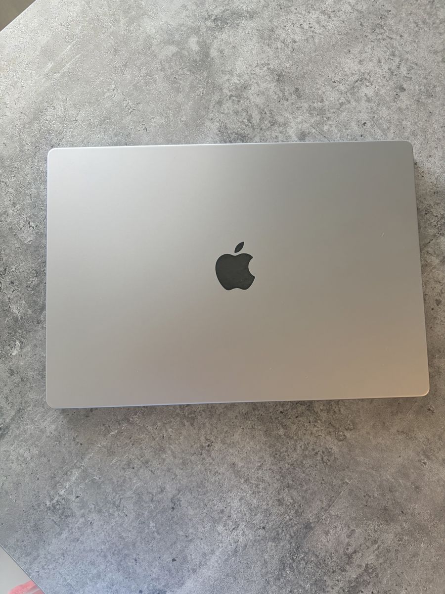 MacBook Pro 14” (2021) - 1TB SSD - Excellent Condition