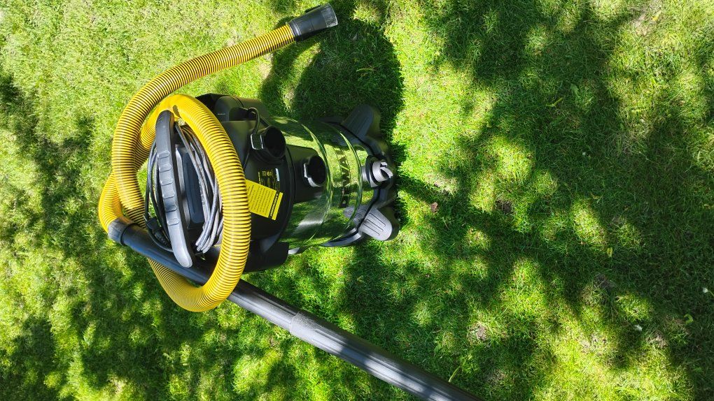 DeWalt Stainless Steel Wet/Dry Vacuum