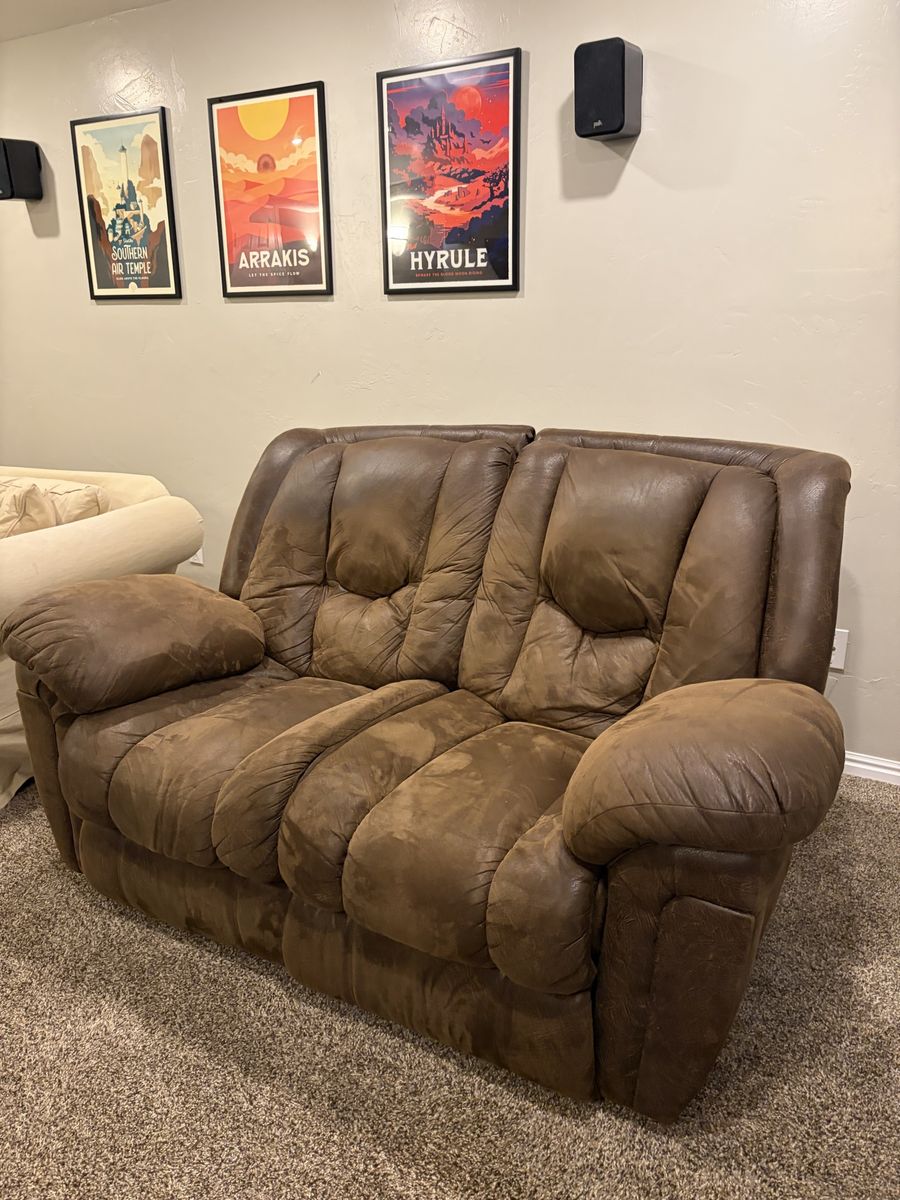 Recliner Love Seat