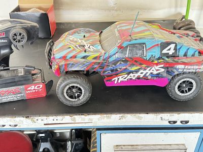 Traxxas Slash 1/10 Scale RC Short Course Truck with TQ Remote & Power Supply