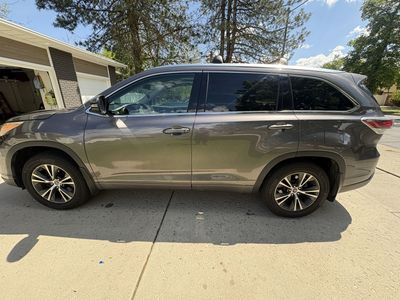 2016 TOYOTA HIGHLANDER XLE