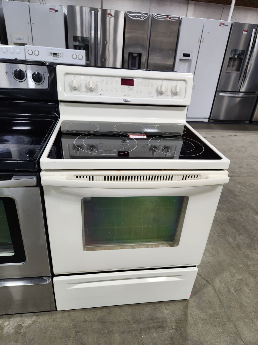 NICE WHIRLPOOL GLASS TOP RANGE! WITH A FULL WARRANTY