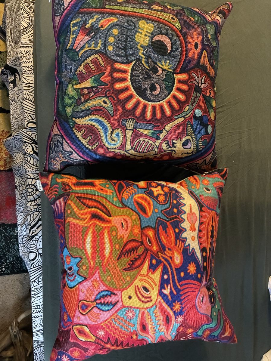 Amazing pillows all retail over 100.  20 a piece or less. feel free to ask any questions