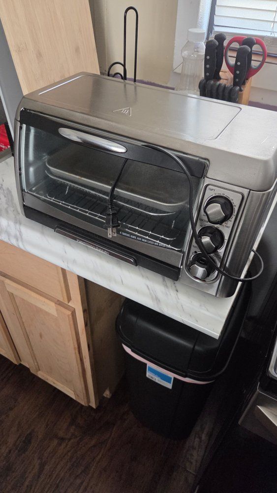 Hamilton Beach Toaster Oven