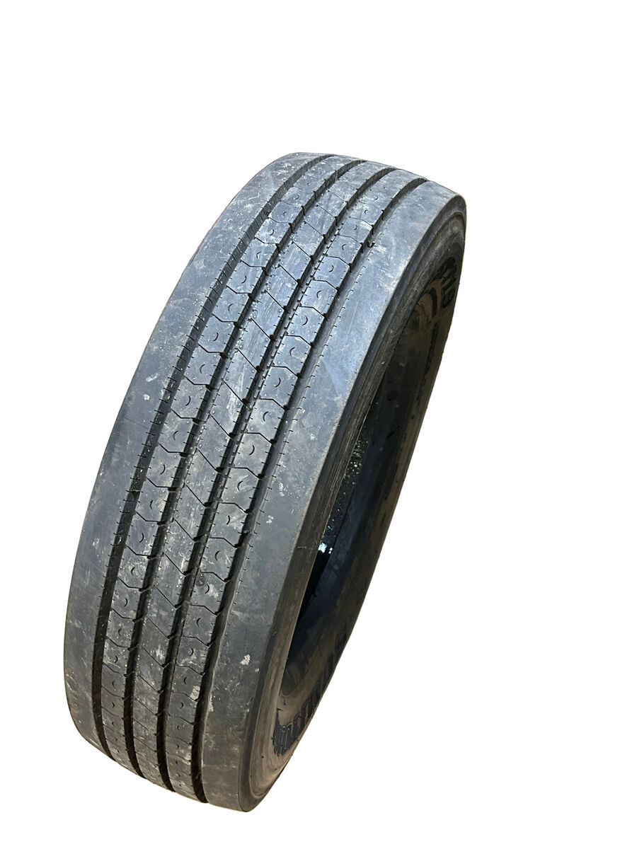 NOS SUMITOMO ST719 BSW  245 70 19.5 133/131N 14PLY COMMERCIAL TIRE 5533485