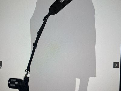 Used Balck Rapid Camera Strap