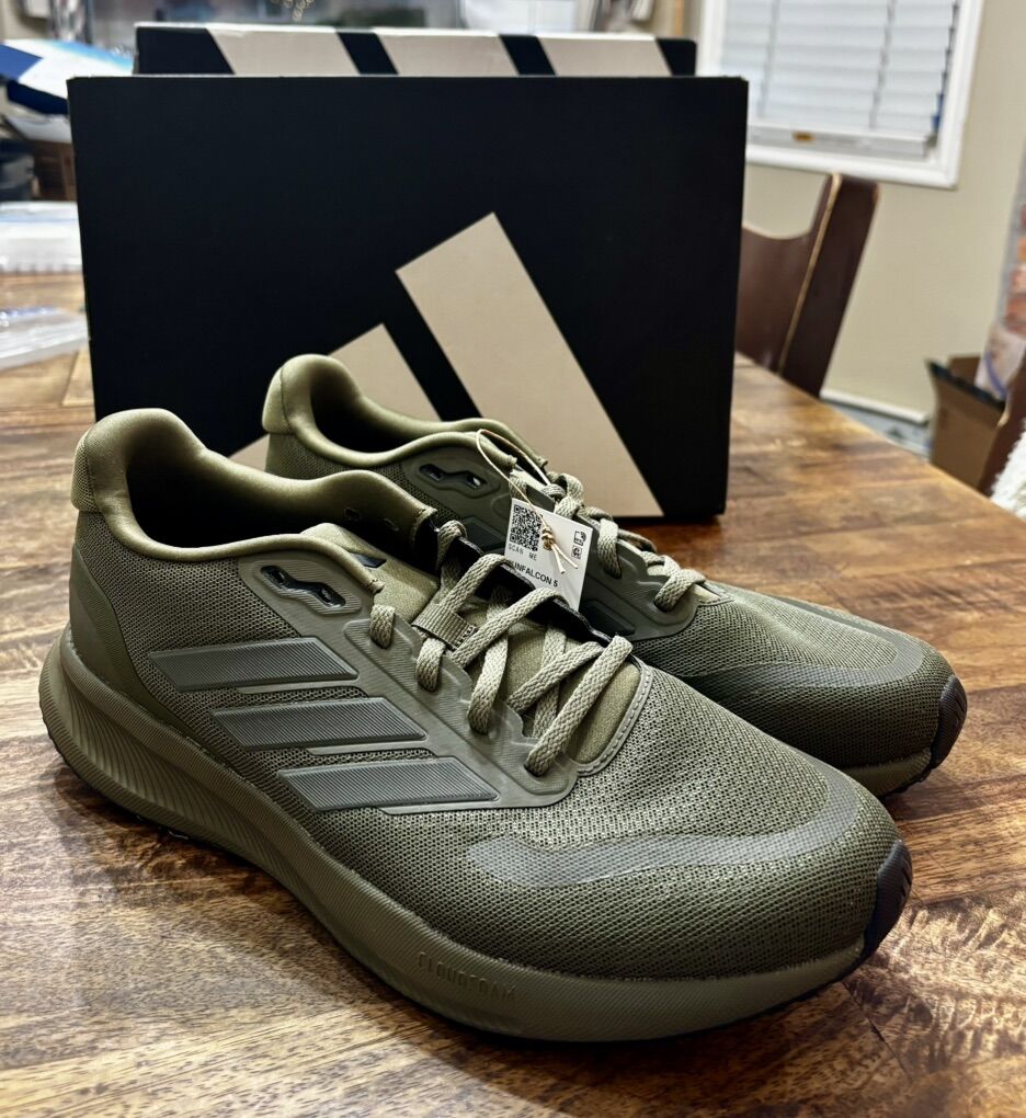 10.5 Mens Adidas Runfalcon 5's - NIB!!