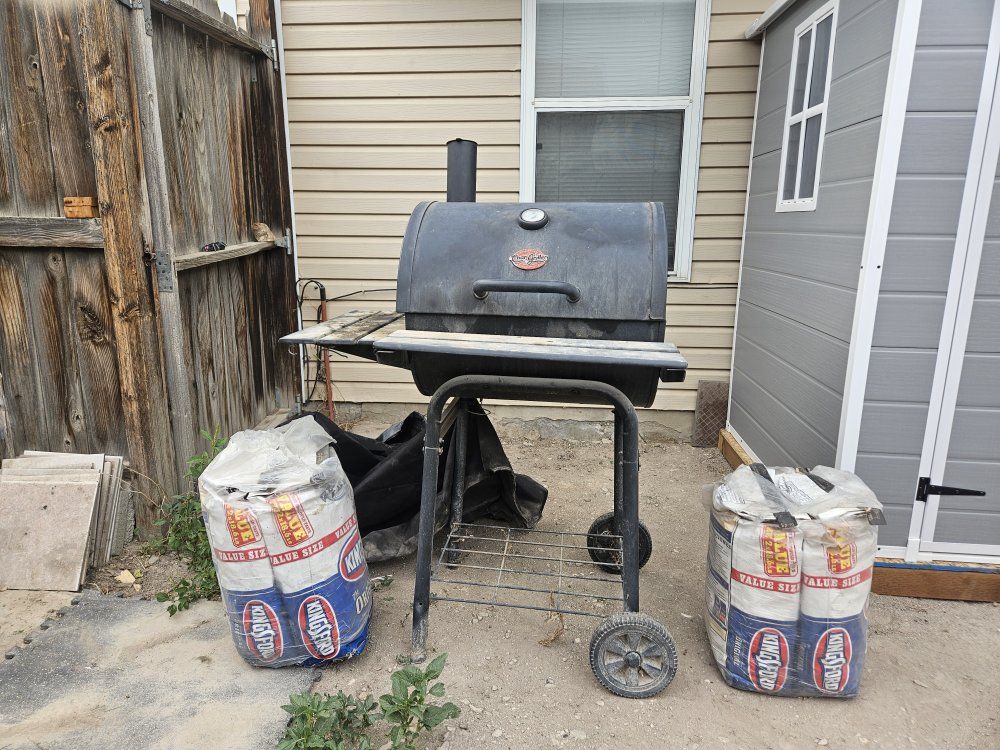 Char-Griller Charcoal Grill & Smoker - Black, with cover and 4 Kingford charcoal bags