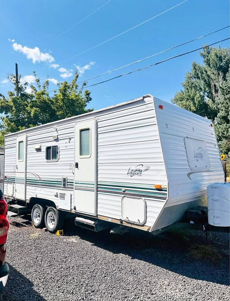 2003 Skyline Layton Travel Trailer Camper