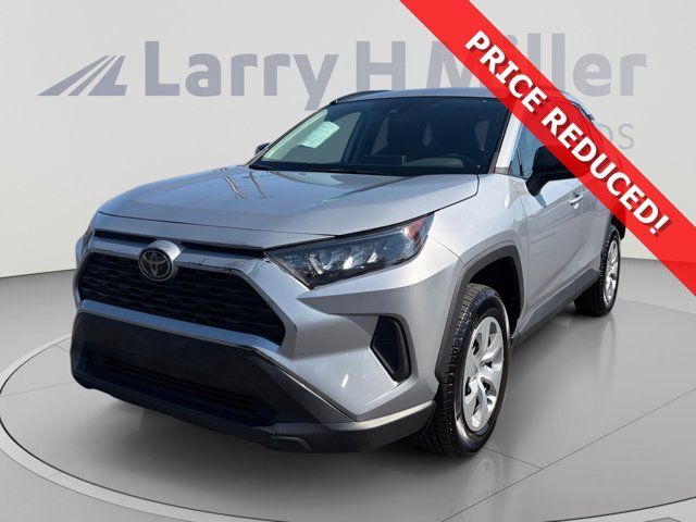 2020 Toyota RAV4 LE