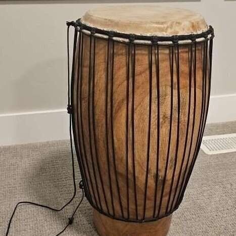 Beautiful Djembe Wood Drum 21.5 " tall, 9" head