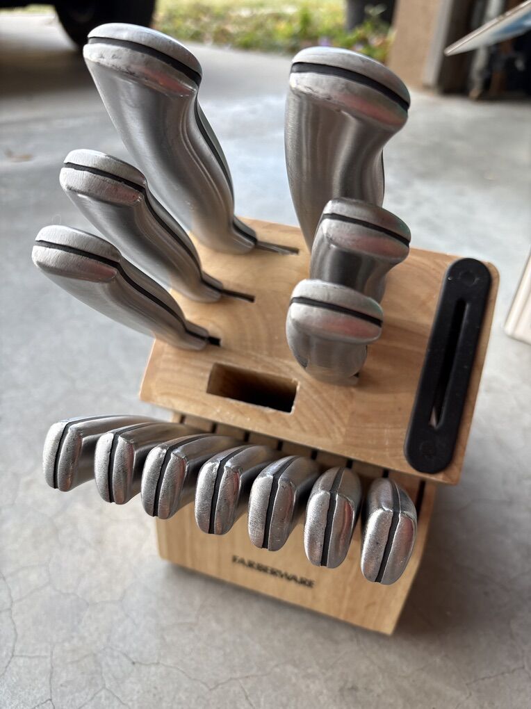 Knife Block With 13 Knives