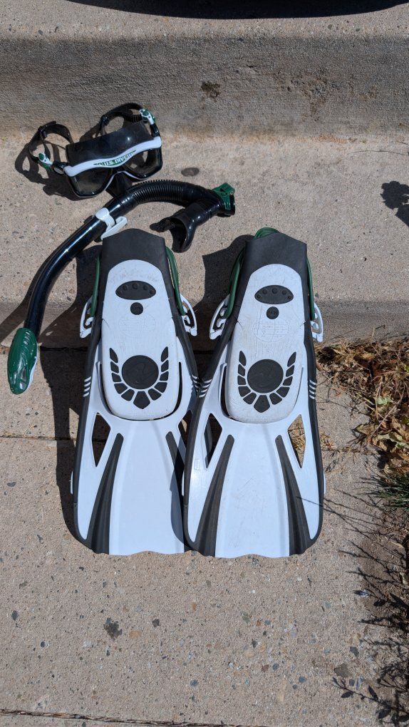 US Diver snorkel gear
