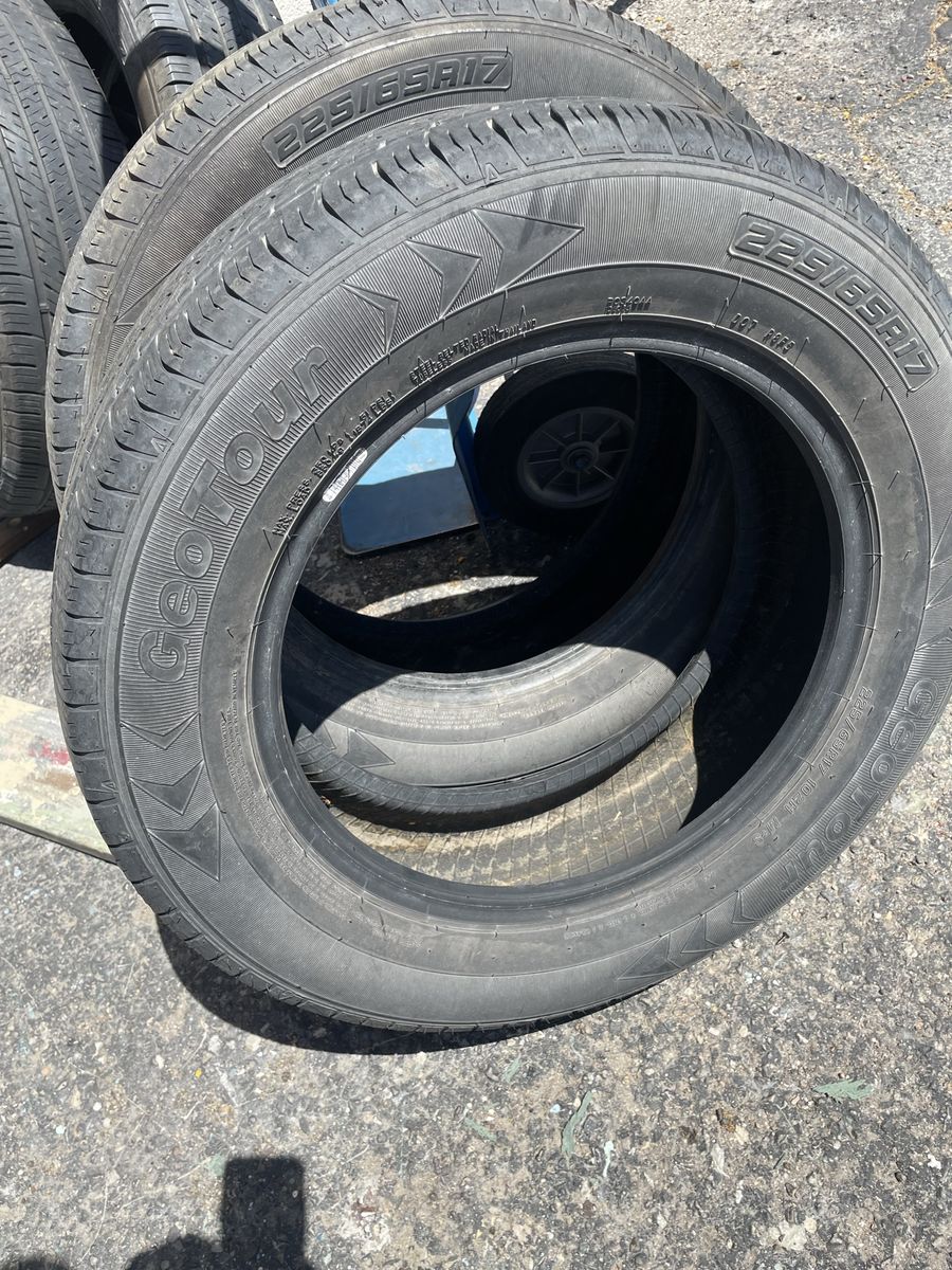 Set of 4 TIRES 225/65R17