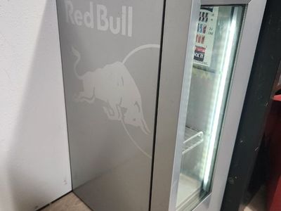 REDBULL MINI FRIDGE