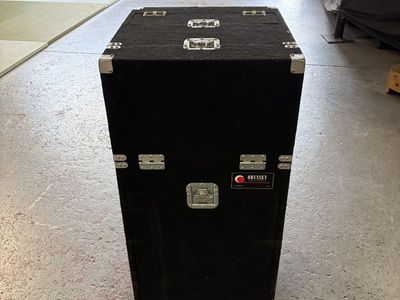 Odyssey Carpeted Utility Road Case with Wheels - Black, Medium