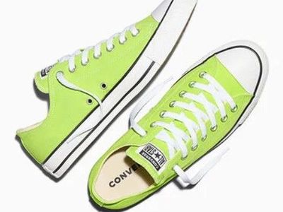 ***BRAND NEW NEON MANTIS GREEN CHUCK TAYLORS - $50 - WOMENS 6/MENS 4****
