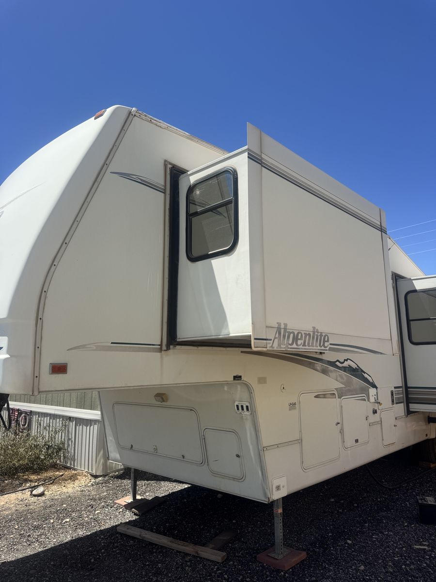 Used Alpenlite Travel Trailer 5th Wheel RV 1999