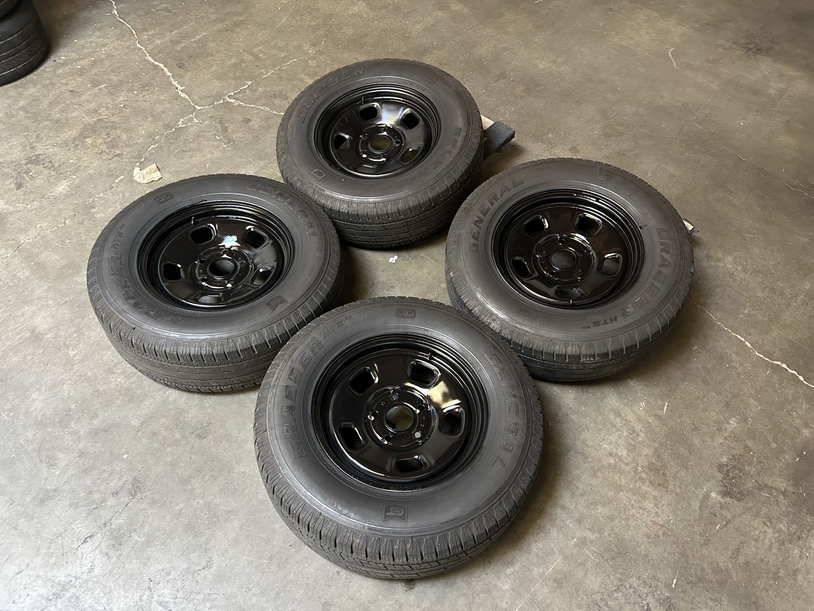 Ram 1500 17” Wheels & Tires – 5x5.5