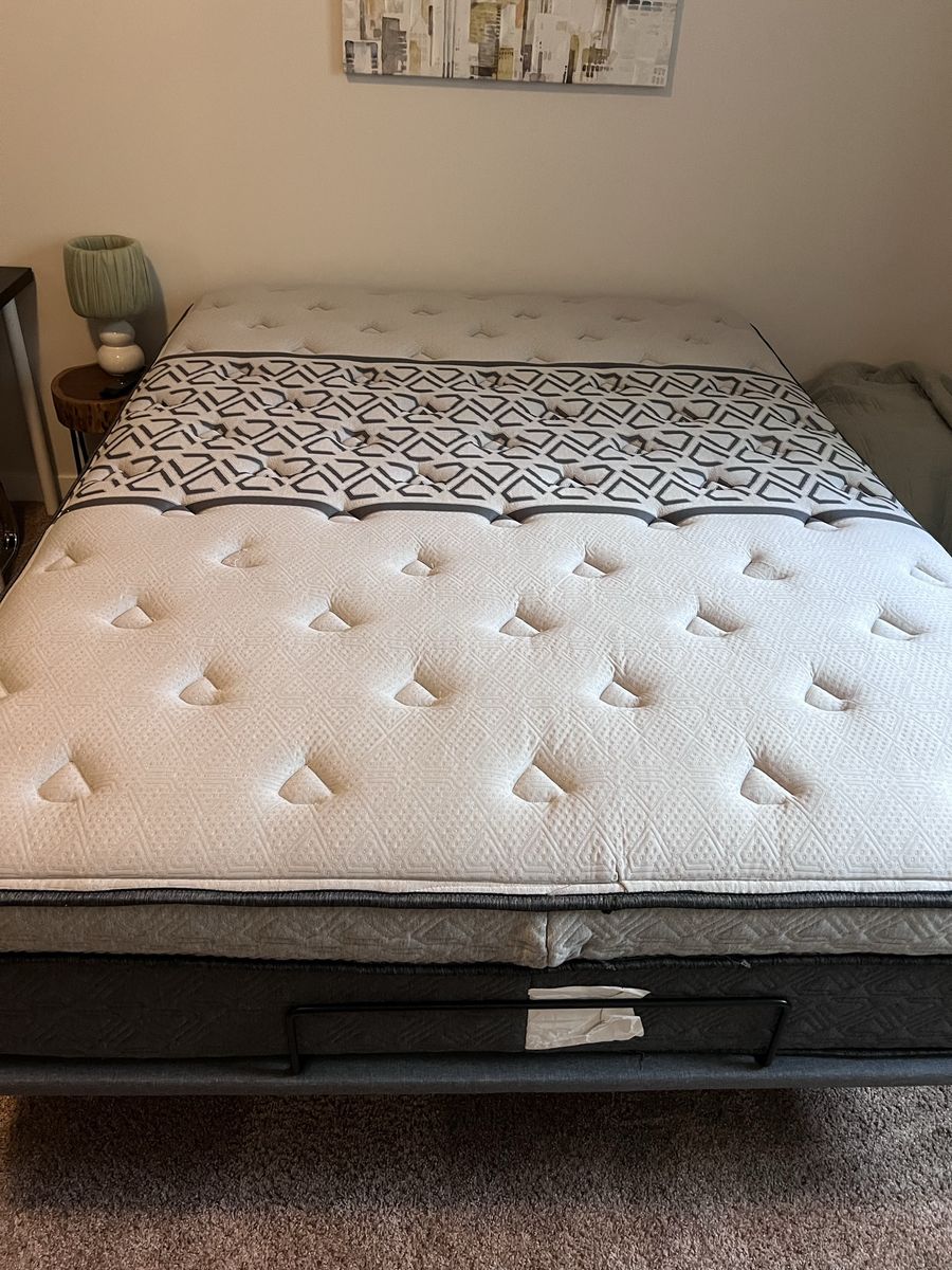 Adjustable Bed Frame with Tufted Mattress Queen
