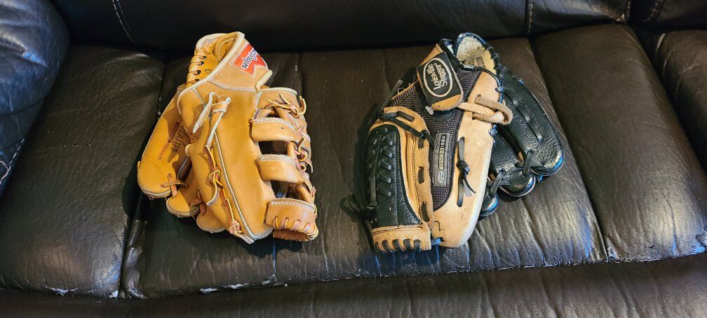 baseball softball gloves, 1 lefty