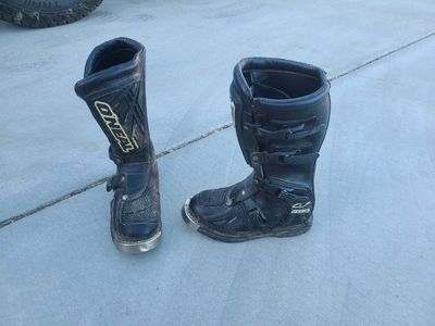motorcycle boots size 3