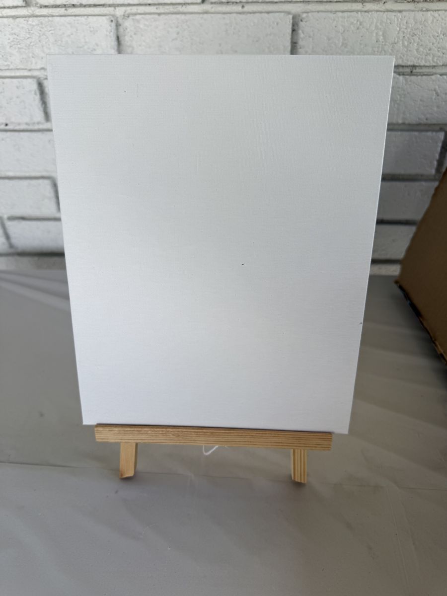 Main image 4