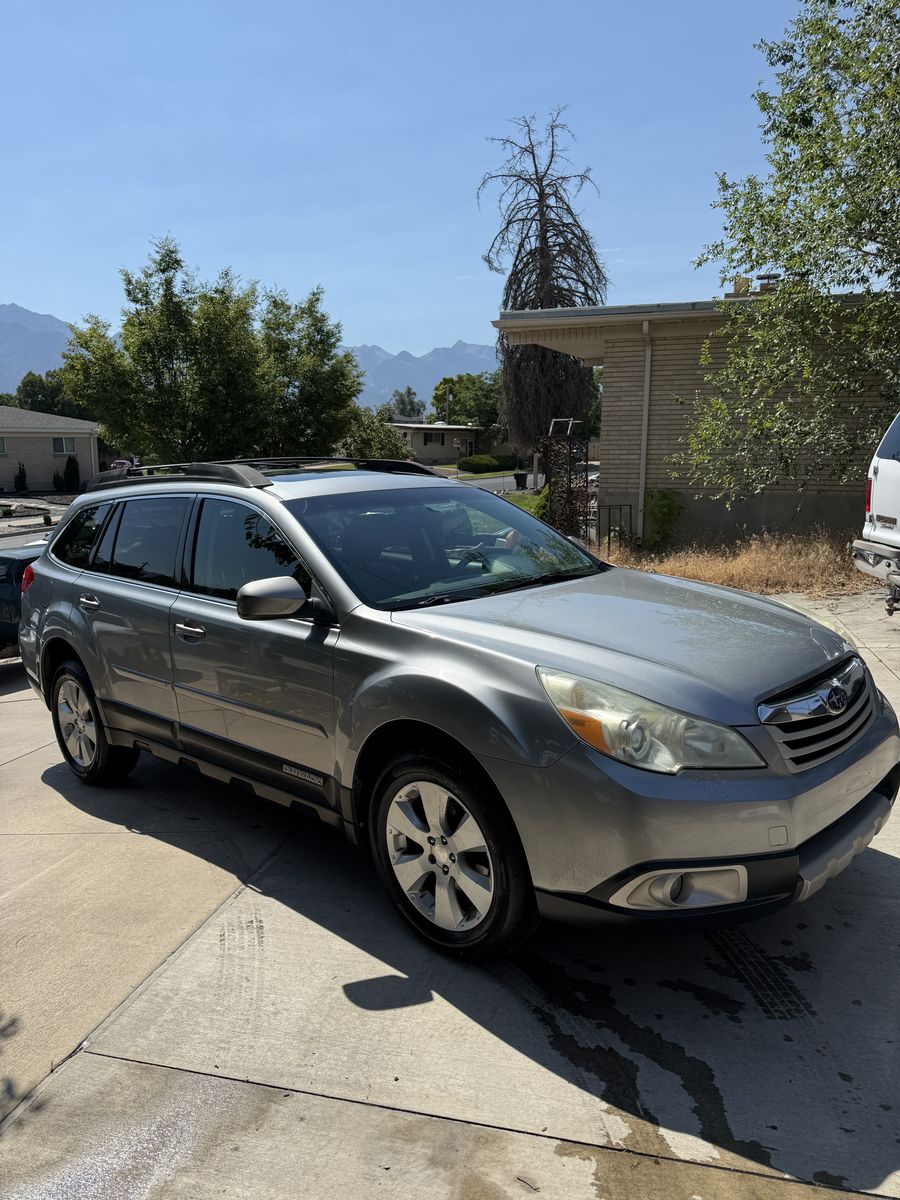 2011 Subaru Outback 2.5i Limited