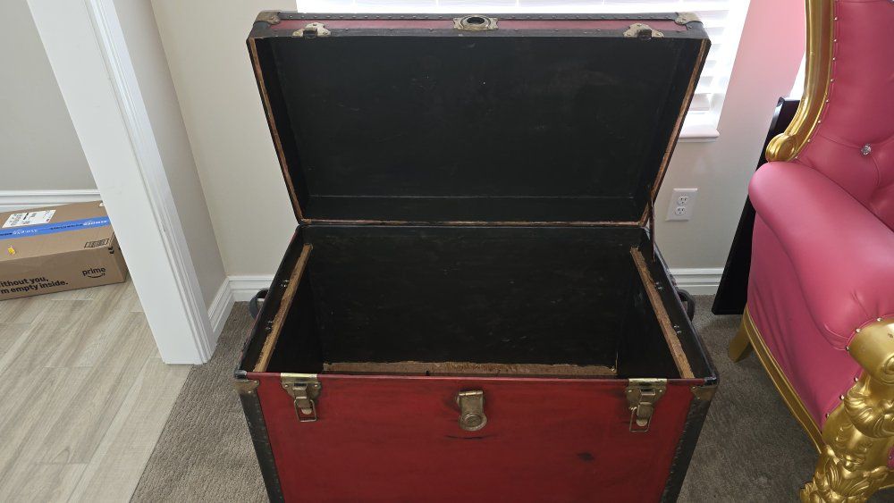 Main image 2