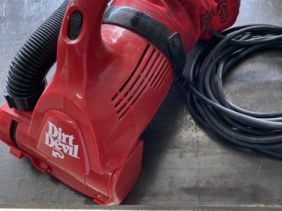Free vacuum (Dirt Devil)