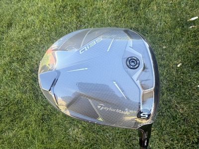 NEW TaylorMade Qi35 Driver 9.0 Stiff